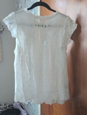 torrid White Eyelet Lace Flutter Sleeve Blouse